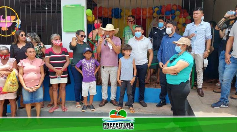 Cerimônia de inauguração da Escola Prof. Margarida Bruno de Avelar, Parada Marambaia